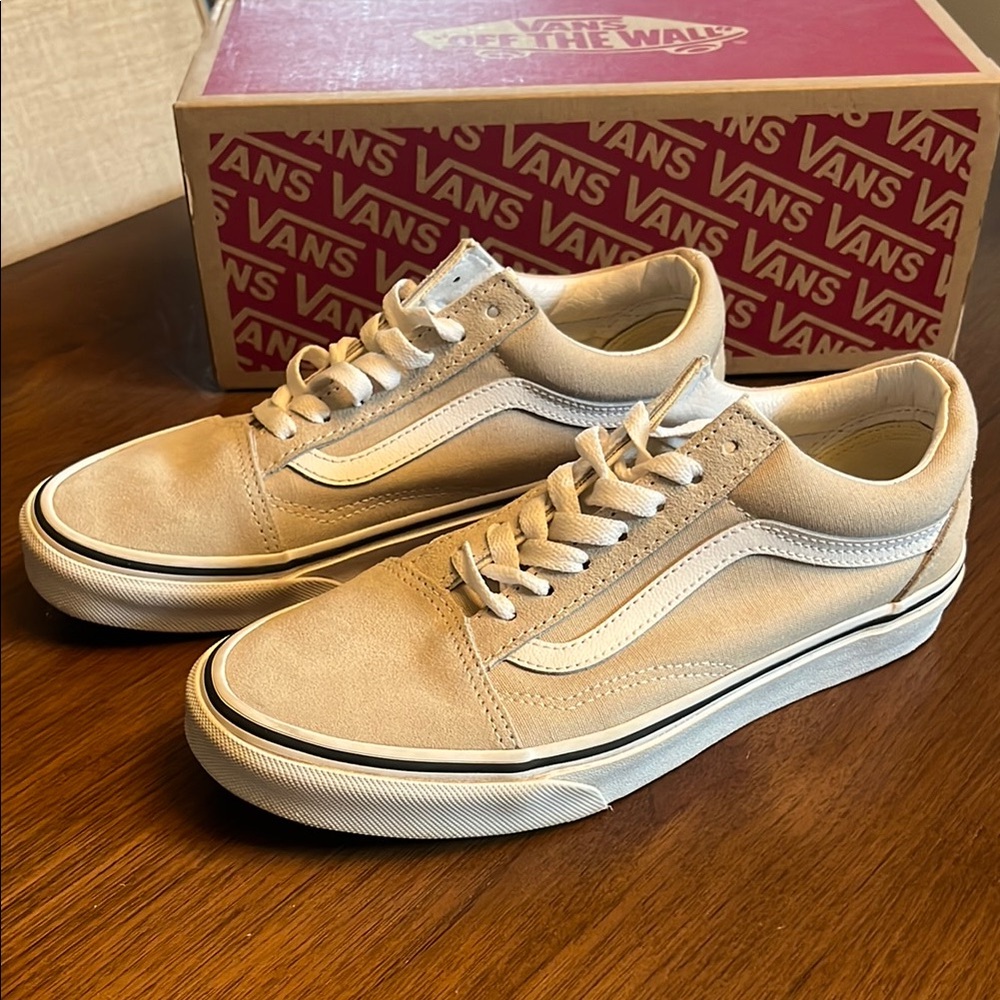 Like new Old School Vans (worn once)